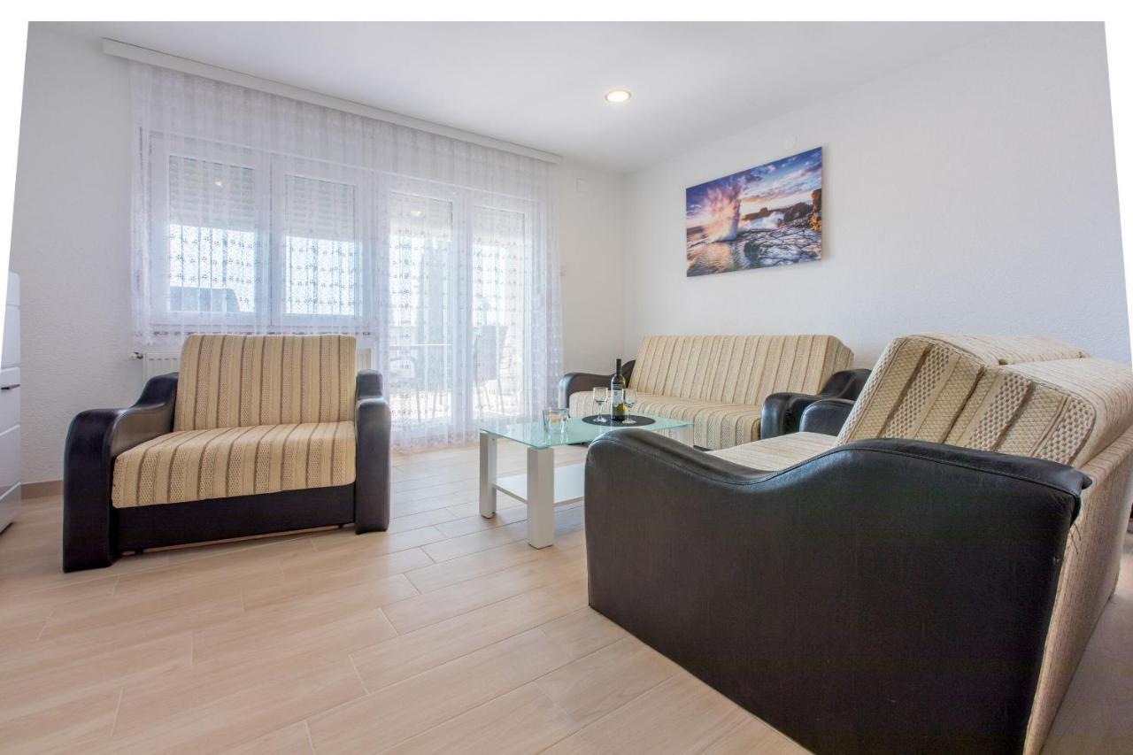Apartments Cvetkovic Crikvenica Eksteriør bilde