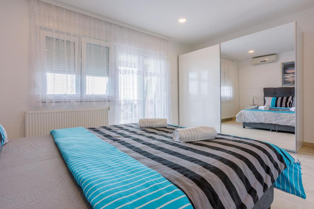 Apartments Cvetkovic Crikvenica Eksteriør bilde